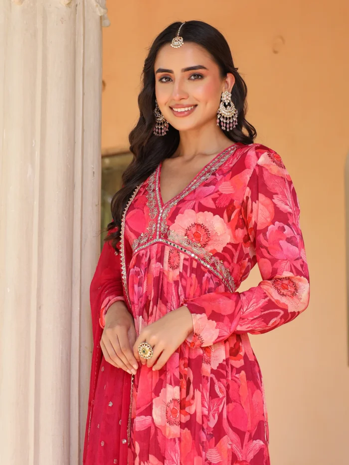 Shades Of Pink Chinnon Kurta Set - Image 5