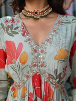 Nude Green printed suit set - Image 5